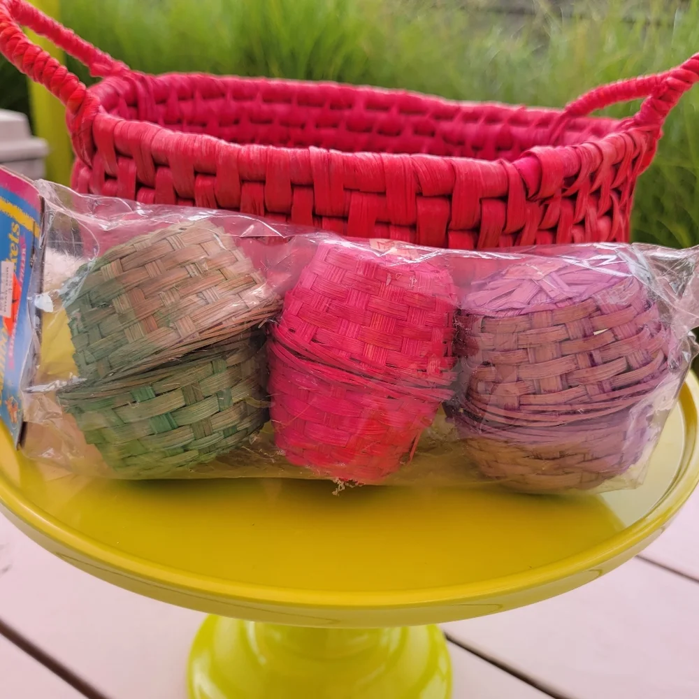 Dyed 2-Handled Basket & 6 NWT Mini Bamboo Baskets ~ Cute & Colorful!
